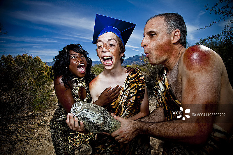 穴居人毕业图片素材