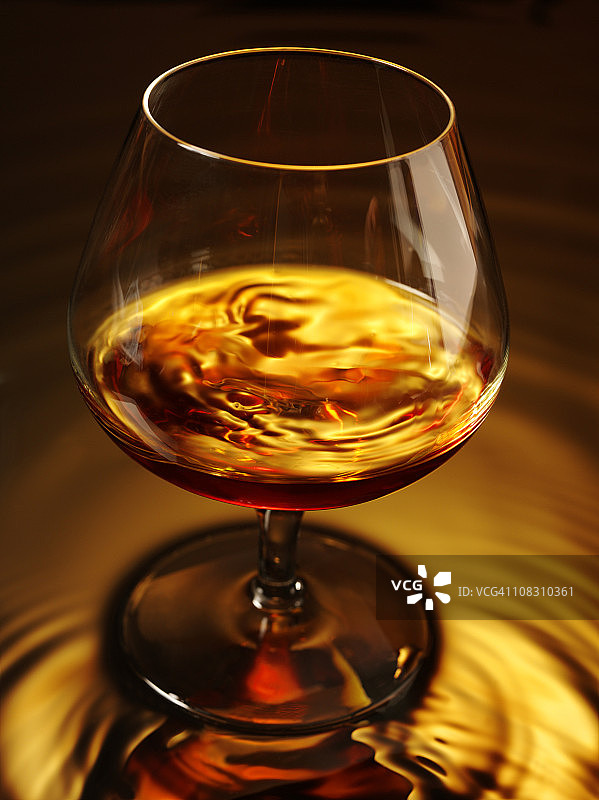 白兰地和酒杯图片素材