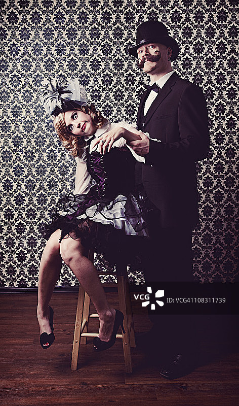 腹语娃娃图片素材