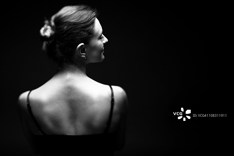 躯干和肩膀图片素材