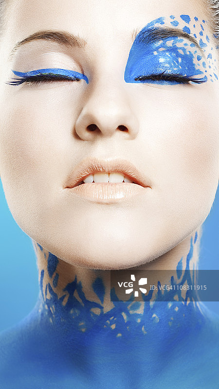 蓝色妆容图片素材