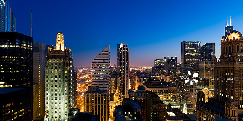 芝加哥市中心黄昏航拍全景(XXXL)图片素材