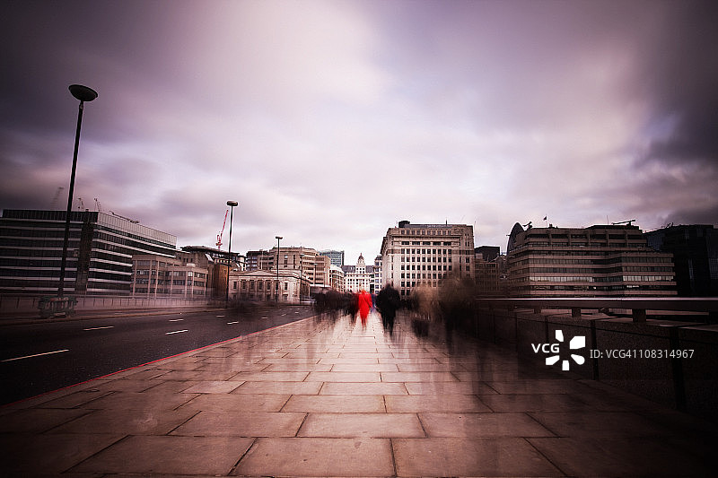 黎明通勤图片素材