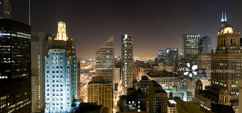 芝加哥市中心夜景航拍全景（XXXL）图片素材