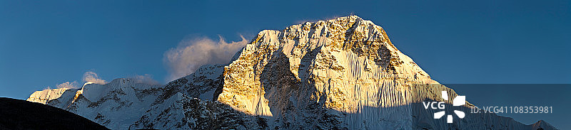喜马拉雅山脉日落雪山图片素材