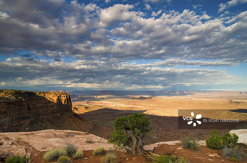 峡谷地国家公园空中岛屿区的晨光图片素材