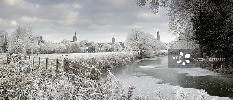 冬季的格鲁吉亚集镇斯坦福图片素材