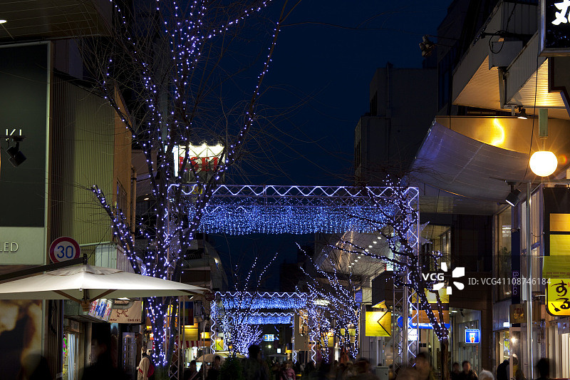 照明的立町街道图片素材