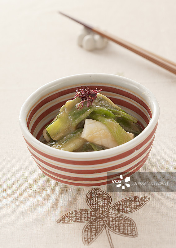 味噌醋酱拌葱图片素材