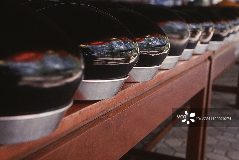 传统僧侣钵图片素材