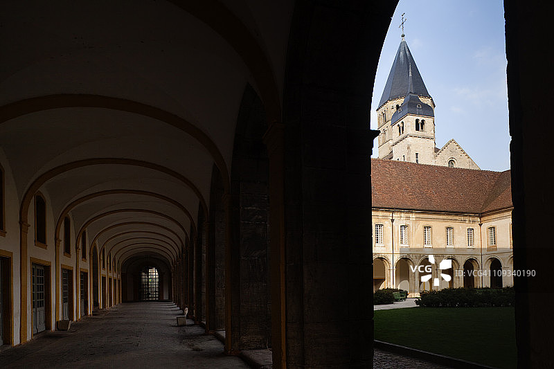 克吕尼修道院回廊图片素材