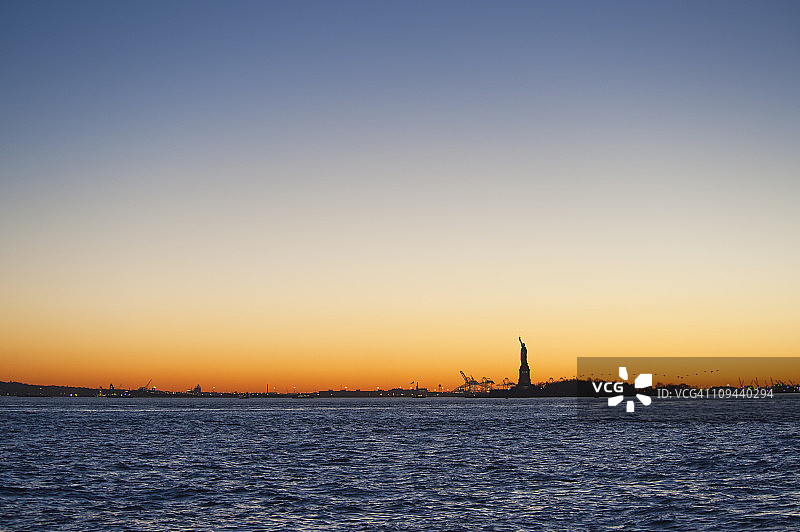 美国纽约市斯塔滕岛自由女神像图片素材