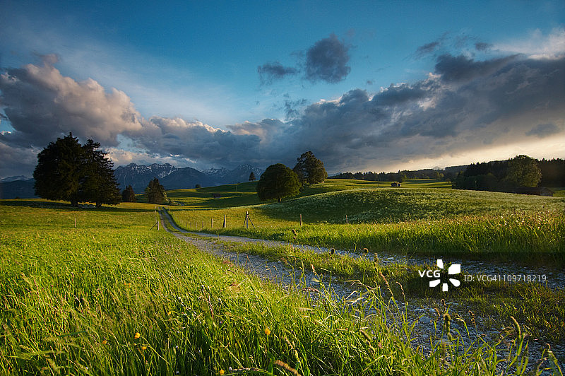 暴风雨天气图片素材