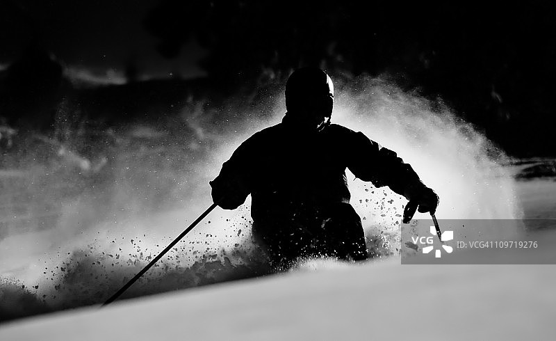 滑雪男士轮廓图片素材