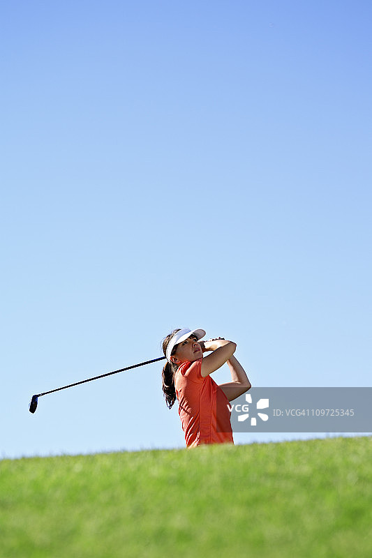 女高尔夫球手图片素材