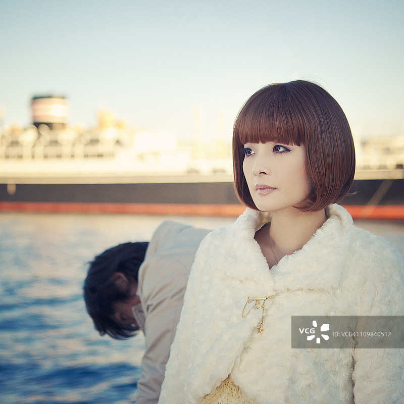 分手的日本年轻夫妇图片素材