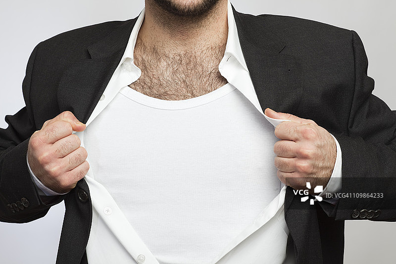 商人展示胸部图片素材