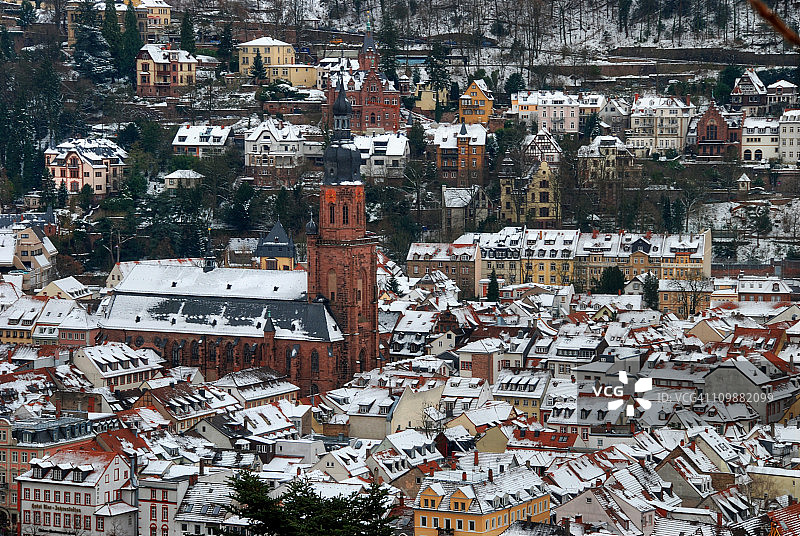 雪中的海德堡屋顶图片素材