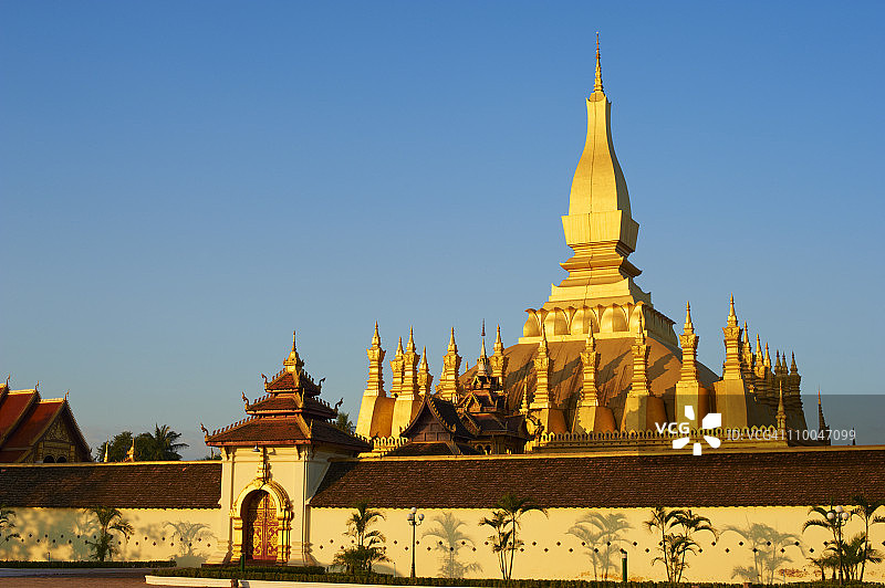 老挝万象市塔銮寺图片素材