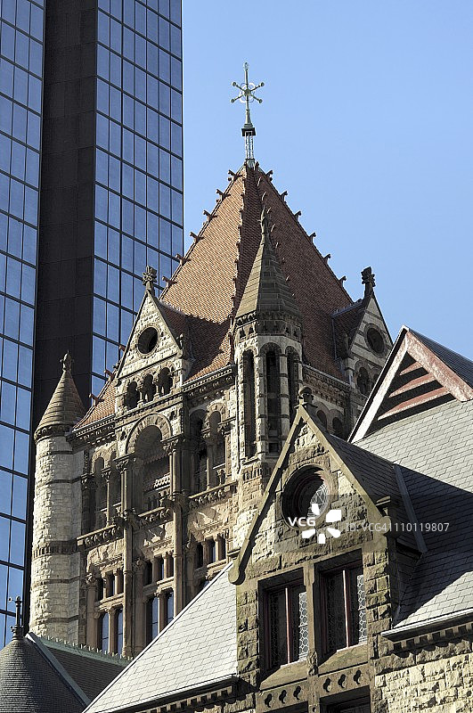 美国马萨诸塞州波士顿汉考克大厦和三一教堂图片素材