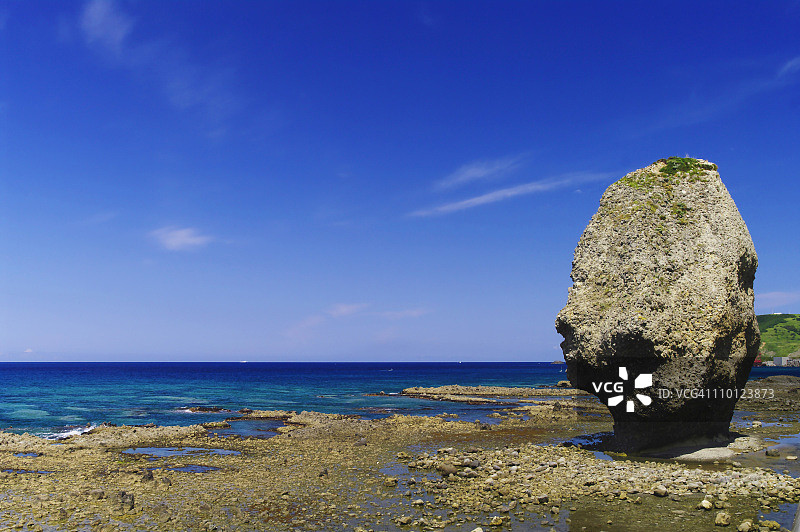 积丹半岛海滩岩层海景图片素材