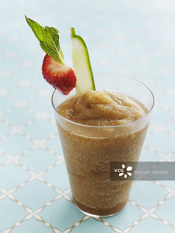 冰冻的彭慕士杯鸡尾酒图片素材