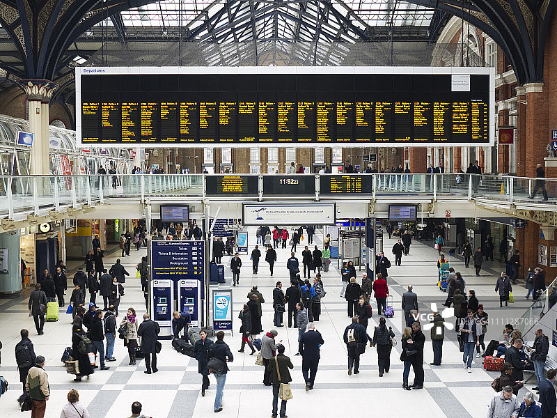 英国伦敦利物浦街车站通勤者图片素材