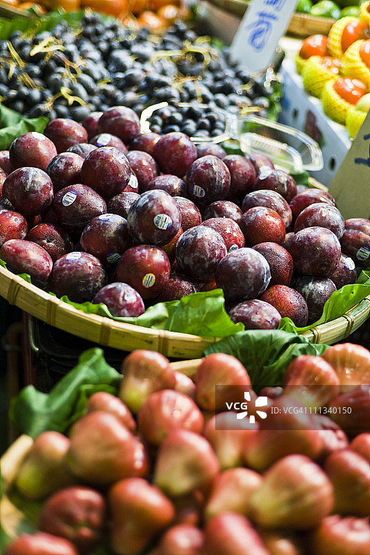 中国台湾士林夜市的水果图片素材