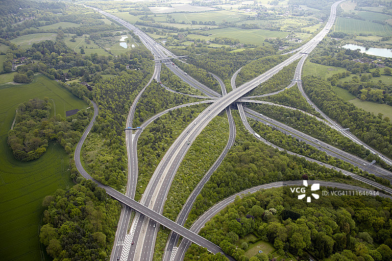 M23/M25高速公路枢纽鸟瞰图图片素材