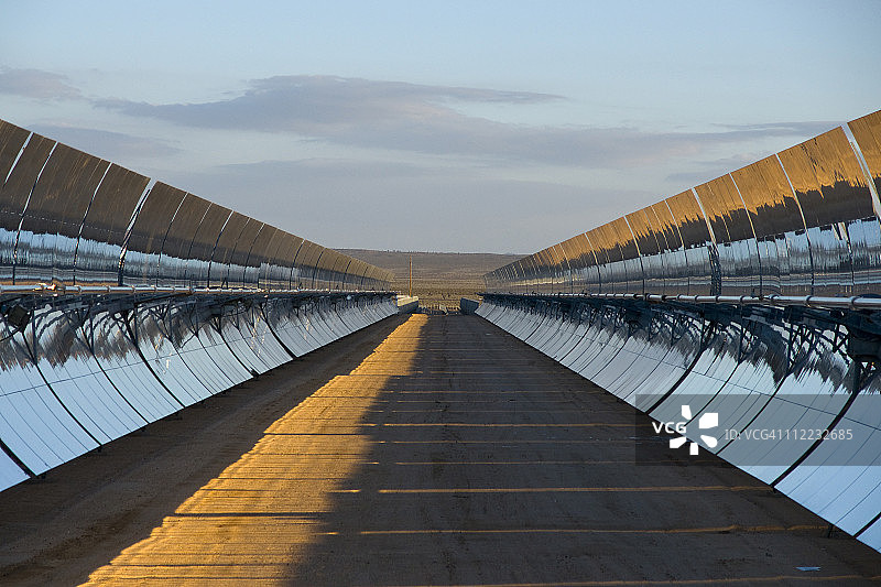 太阳能发电厂图片素材