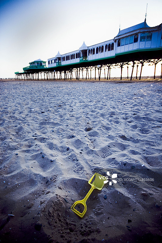 圣安妮海滩上的铲子图片素材