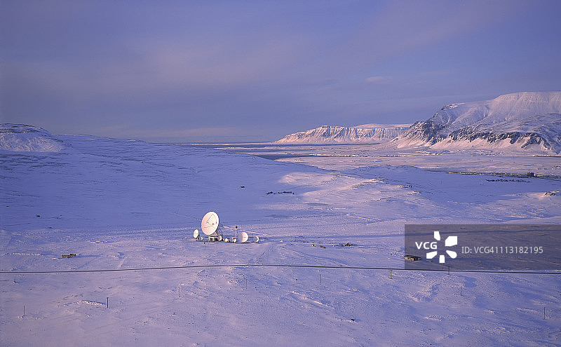 冰冻地区的电信设备图片素材