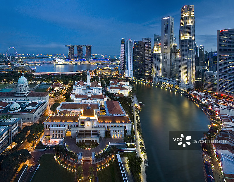 新加坡：蓝色时刻图片素材