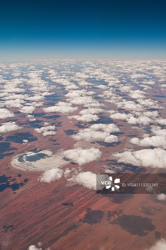 飞越大沙沙漠图片素材