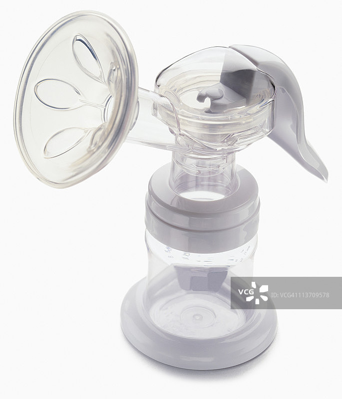 白色背景吸乳器图片素材