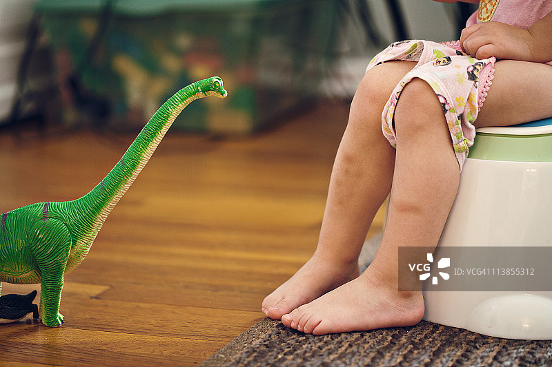 如厕时间图片素材