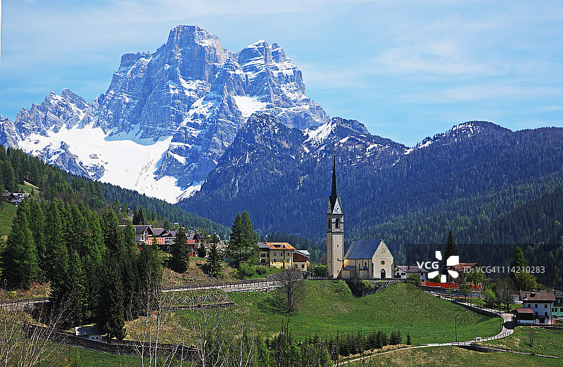 多洛米蒂山阿尔卑斯山，佩尔莫峰图片素材