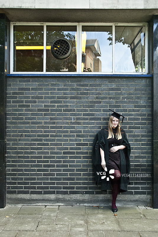 女毕业生图片素材