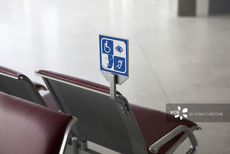 候车区残疾人座位标志图片素材