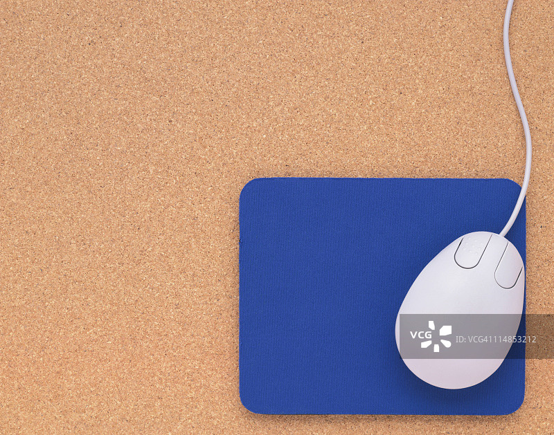 鼠标垫上的鼠标图片素材