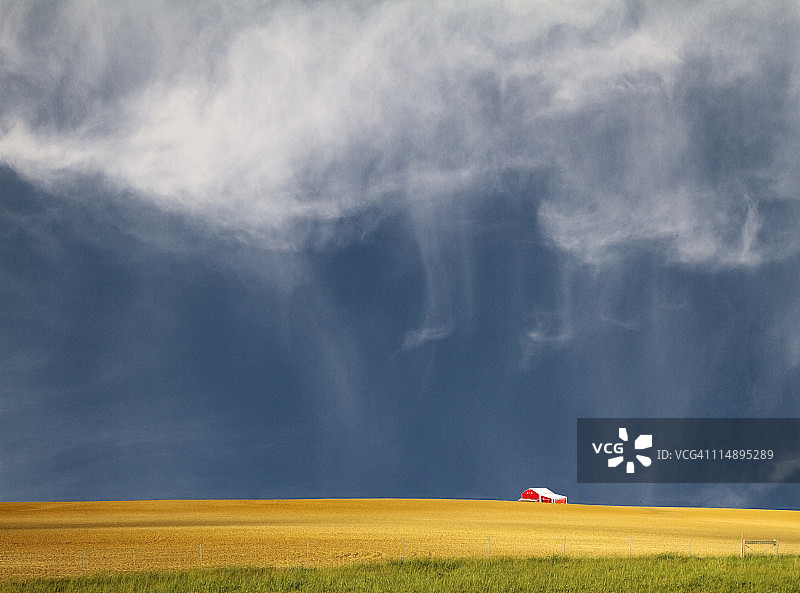 红色谷仓图片素材