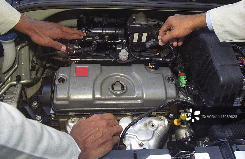 汽车发动机细节图片素材