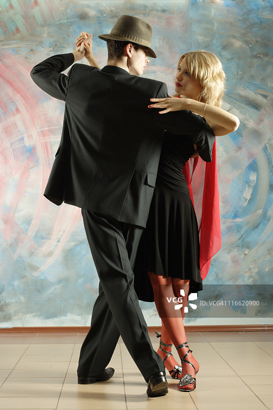 跳舞两图片素材