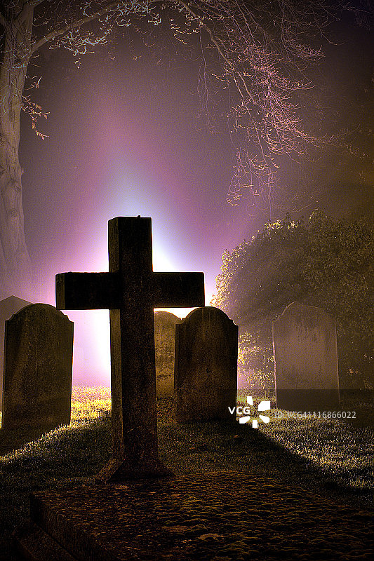 教堂墓地图片素材