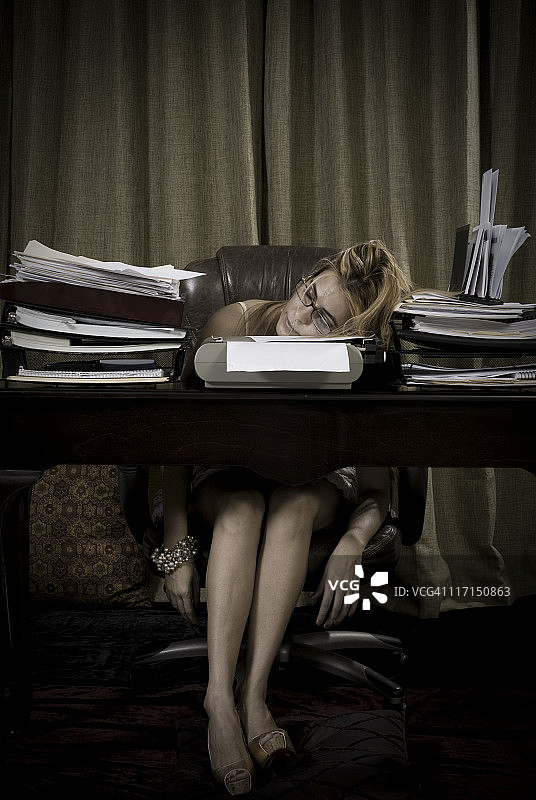 疲惫的秘书图片素材