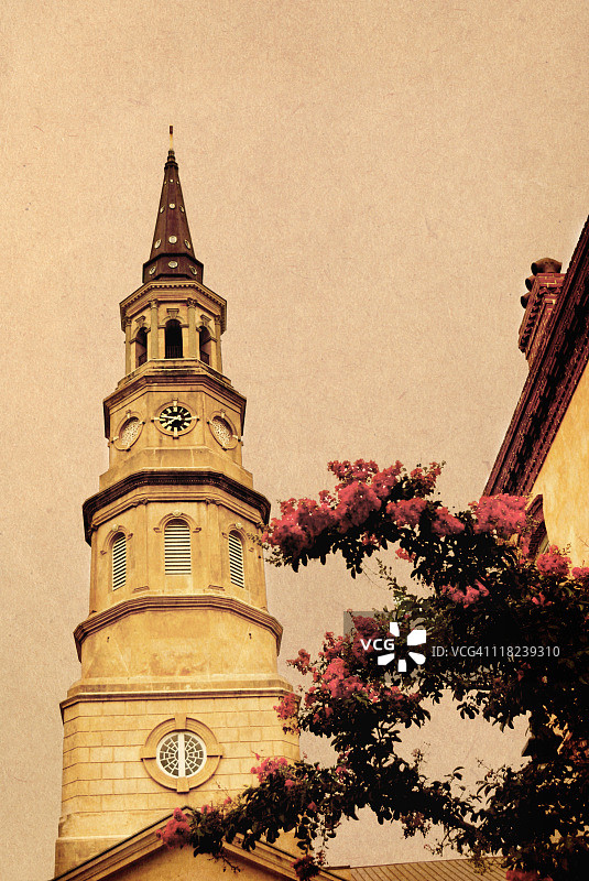 老式明信片风格的殖民地教堂图片素材