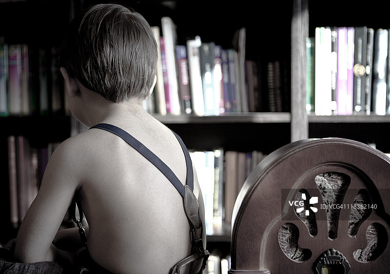 复古风格男孩图片素材