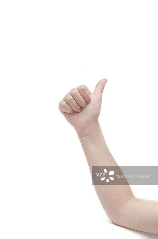 白色背景上的点赞手势图片素材