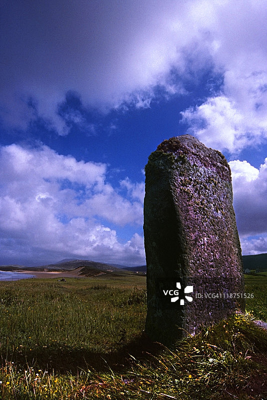 苏格兰岛上的古老立石图片素材