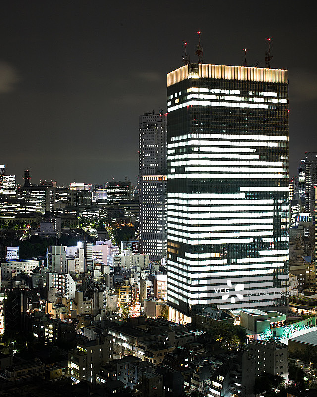 东京办公区夜景天际线图片素材